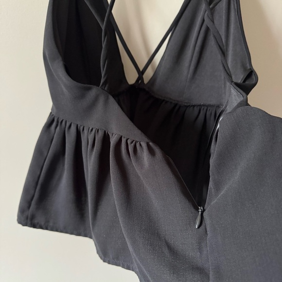 SILENCE & NOISE STRAPPY PEPLUM LOWCUT AND CROPPED TANK BLACK SIZE SMALL - Picture 6 of 8
